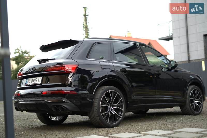 Внедорожник / Кроссовер Audi SQ7 2021 в Луцке