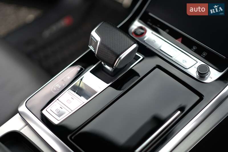 Внедорожник / Кроссовер Audi SQ7 2021 в Луцке