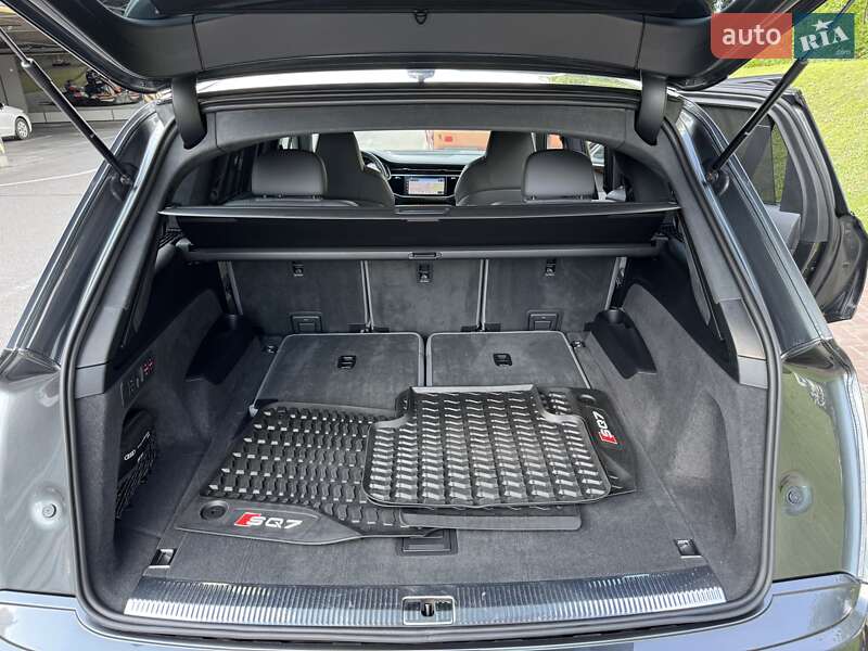 Внедорожник / Кроссовер Audi SQ7 2023 в Киеве