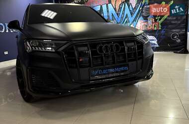 Внедорожник / Кроссовер Audi SQ7 2020 в 