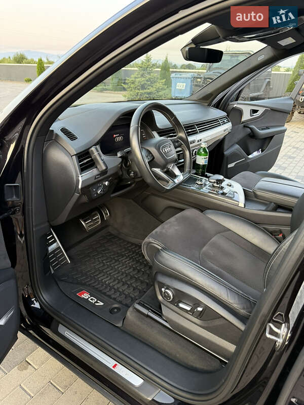 Внедорожник / Кроссовер Audi SQ7 2017 в Хусте