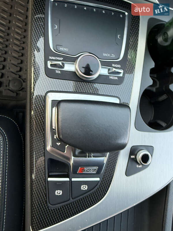 Внедорожник / Кроссовер Audi SQ7 2017 в Хусте