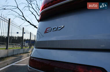 Внедорожник / Кроссовер Audi SQ7 2020 в 