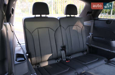 Внедорожник / Кроссовер Audi SQ7 2020 в 
