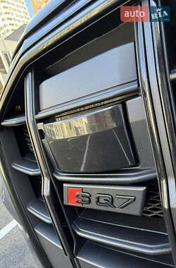 Внедорожник / Кроссовер Audi SQ7 2022 в 