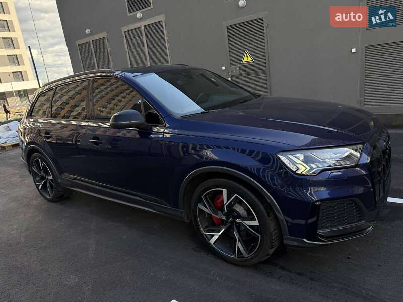 Внедорожник / Кроссовер Audi SQ7 2022 в Киеве