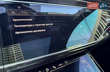 Внедорожник / Кроссовер Audi SQ7 2022 в 