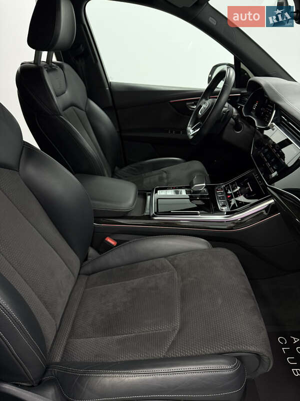 Внедорожник / Кроссовер Audi SQ7 2021 в Одессе