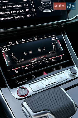 Внедорожник / Кроссовер Audi SQ7 2024 в 