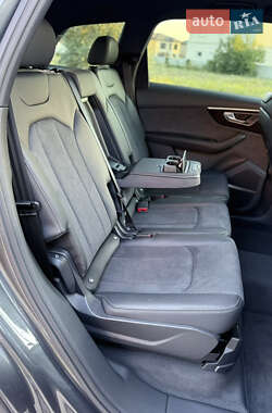 Внедорожник / Кроссовер Audi SQ7 2024 в 