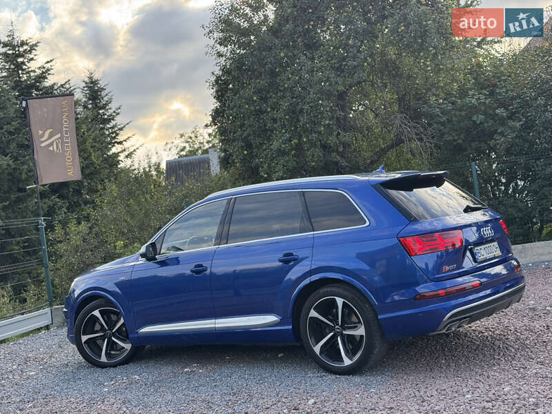 Внедорожник / Кроссовер Audi SQ7 2017 в Львове