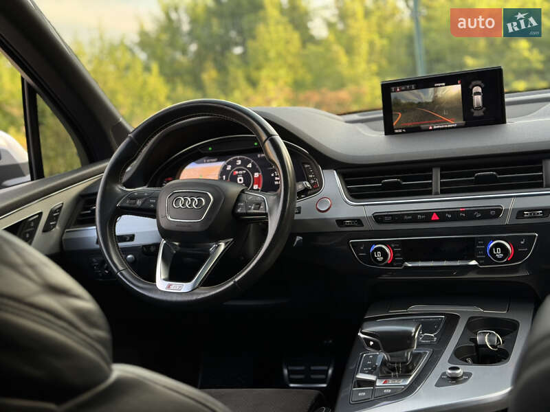 Внедорожник / Кроссовер Audi SQ7 2017 в Львове