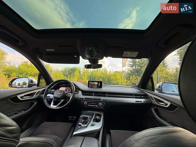 Внедорожник / Кроссовер Audi SQ7 2017 в Львове
