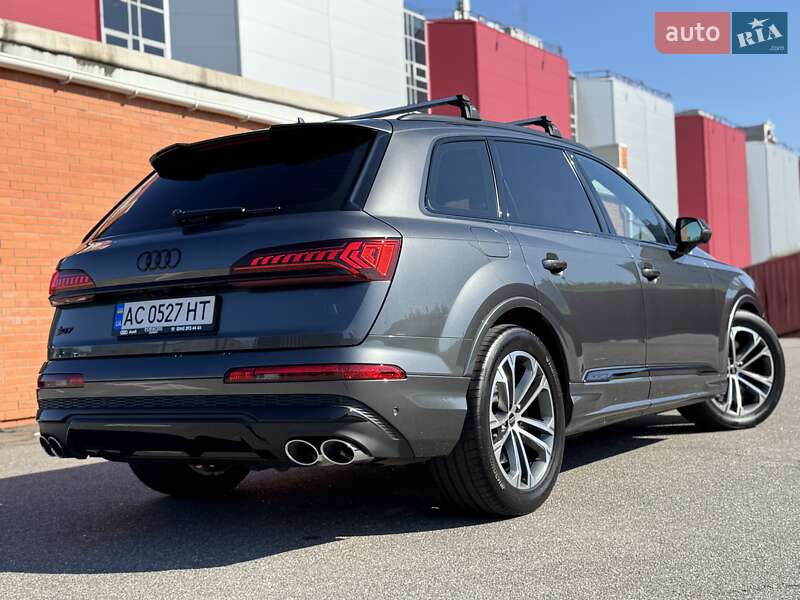 Внедорожник / Кроссовер Audi SQ7 2023 в Киеве