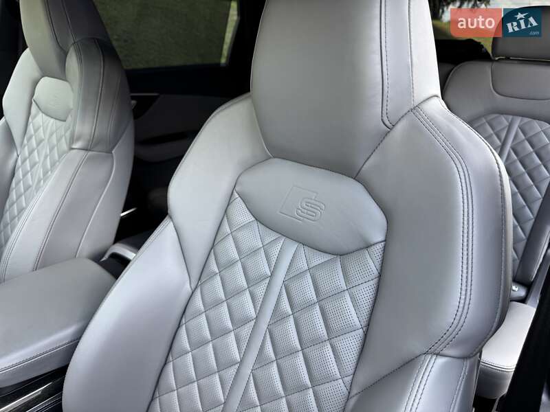 Внедорожник / Кроссовер Audi SQ7 2023 в Киеве