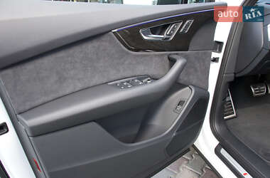 Позашляховик / Кросовер Audi SQ7 2024 в 