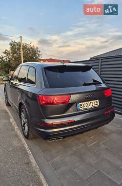 Внедорожник / Кроссовер Audi SQ7 2017 в 