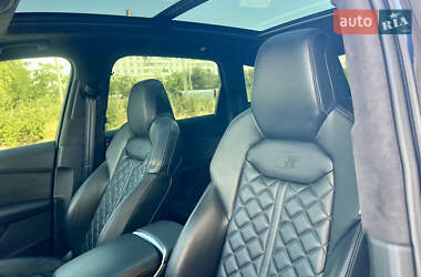 Внедорожник / Кроссовер Audi SQ7 2020 в 