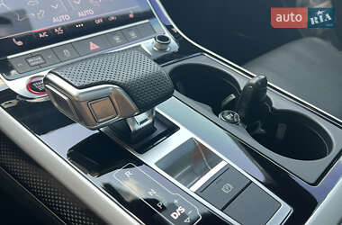 Внедорожник / Кроссовер Audi SQ7 2020 в 