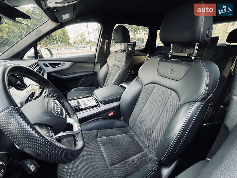 Позашляховик / Кросовер Audi SQ7 2020 в Луцьку