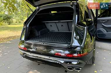 Внедорожник / Кроссовер Audi SQ7 2023 в 