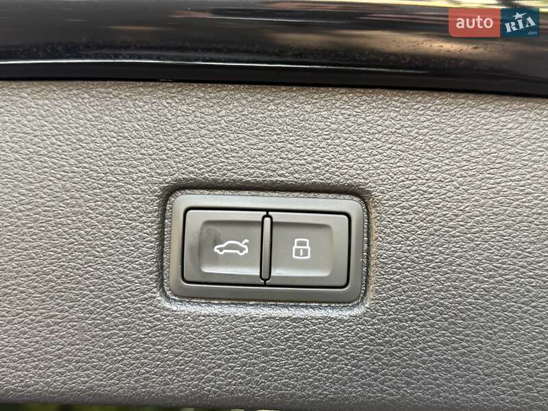 Позашляховик / Кросовер Audi SQ7 2023 в Києві