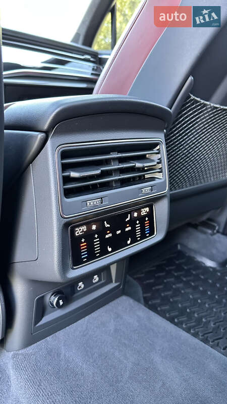 Внедорожник / Кроссовер Audi SQ7 2022 в Днепре
