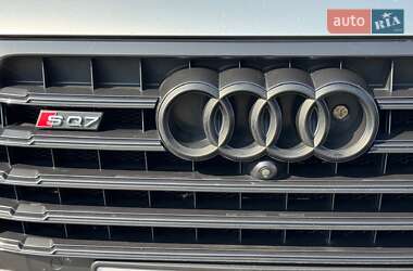 Внедорожник / Кроссовер Audi SQ7 2017 в 