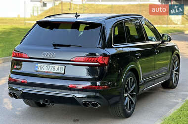 Внедорожник / Кроссовер Audi SQ7 2020 в 