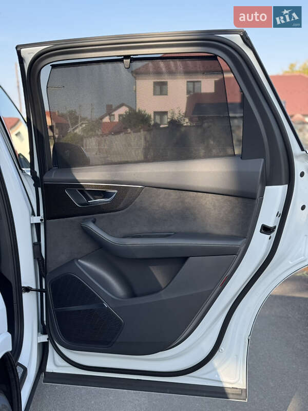Внедорожник / Кроссовер Audi SQ7 2021 в Ивано-Франковске