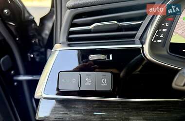 Внедорожник / Кроссовер Audi SQ7 2021 в 