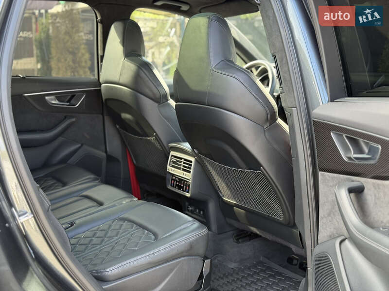 Позашляховик / Кросовер Audi SQ7 2020 в Києві