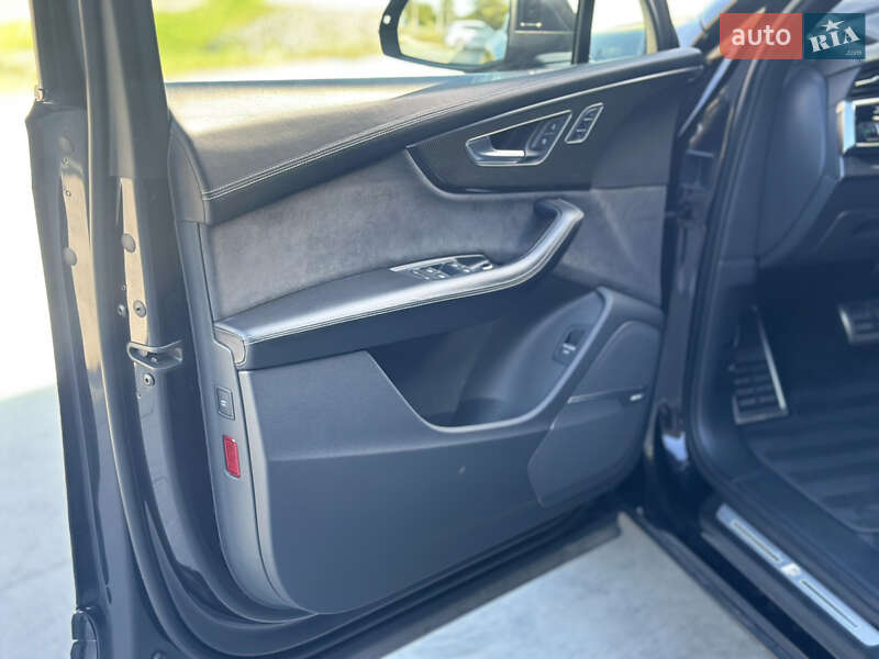 Внедорожник / Кроссовер Audi SQ7 2020 в Киеве фото 6 Внедорожник / Кроссовер Audi SQ7 2020 в Киеве