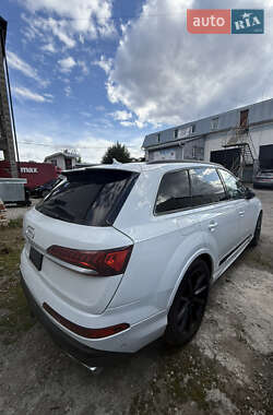 Внедорожник / Кроссовер Audi SQ7 2020 в 