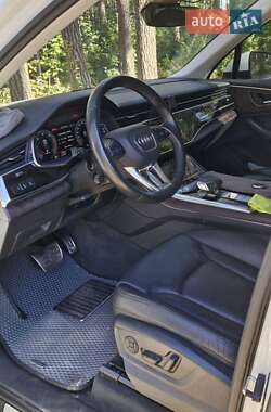 Внедорожник / Кроссовер Audi SQ7 2020 в 