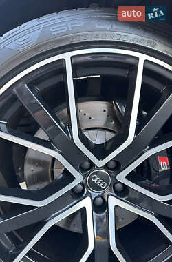 Внедорожник / Кроссовер Audi SQ7 2017 в 