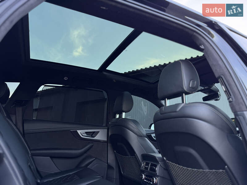Внедорожник / Кроссовер Audi SQ7 2017 в Сарнах фото 36 Внедорожник / Кроссовер Audi SQ7 2017 в Сарнах