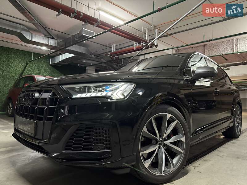 Внедорожник / Кроссовер Audi SQ7 2023 в 