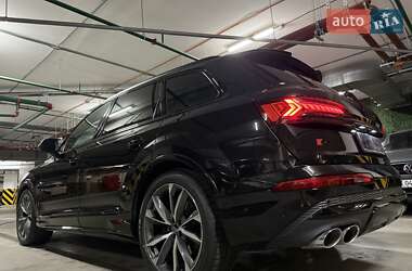 Внедорожник / Кроссовер Audi SQ7 2023 в 