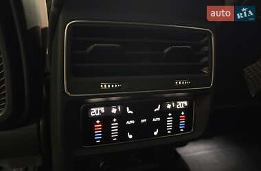 Внедорожник / Кроссовер Audi SQ7 2023 в 