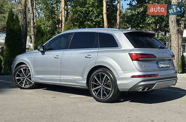 Внедорожник / Кроссовер Audi SQ7 2022 в 