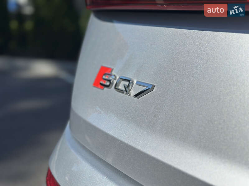 Внедорожник / Кроссовер Audi SQ7 2022 в Киеве