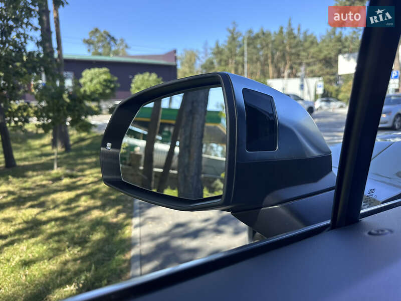 Внедорожник / Кроссовер Audi SQ7 2022 в Киеве