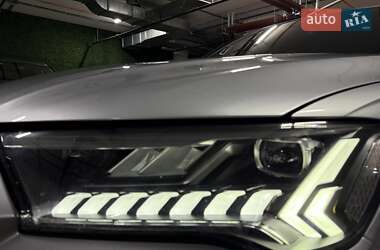 Внедорожник / Кроссовер Audi SQ7 2020 в 
