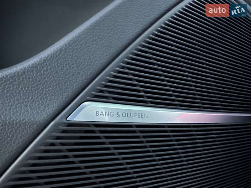 Внедорожник / Кроссовер Audi SQ7 2020 в Киеве