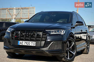 Внедорожник / Кроссовер Audi SQ7 2021 в 