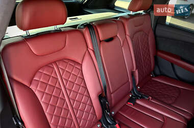 Внедорожник / Кроссовер Audi SQ7 2021 в 