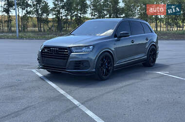 Внедорожник / Кроссовер Audi SQ7 2018 в 