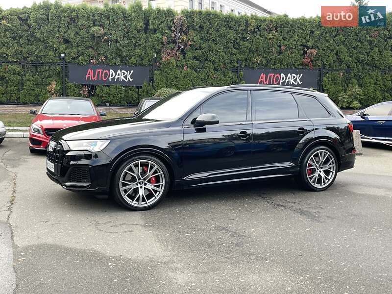 Внедорожник / Кроссовер Audi SQ7 2020 в 