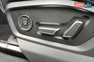 Внедорожник / Кроссовер Audi SQ7 2020 в 